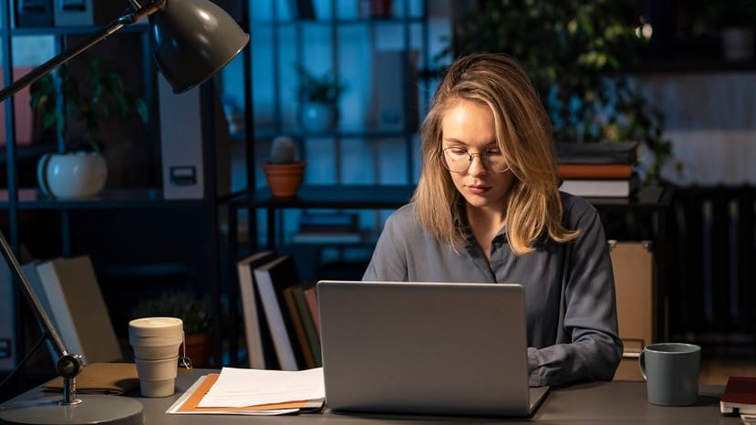  تیپ زمانی یا کرونوتایپ: جغد شب هستید یا چکاوک صبح (Chronotype: Night Owl or Early Bird)